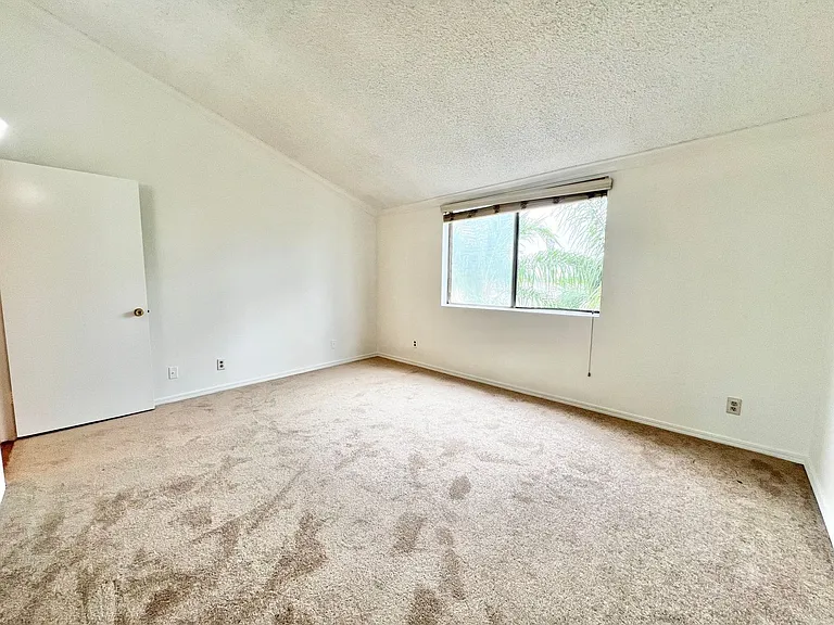 3565 Linden Ave #325 — Photo 7