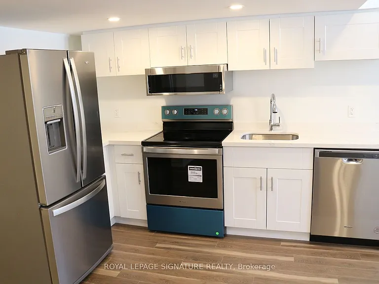 58 Bremner St #BASEMENT — Photo 8