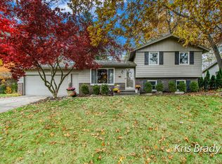 6206 Capitan Dr SE, Grand Rapids, MI 49546