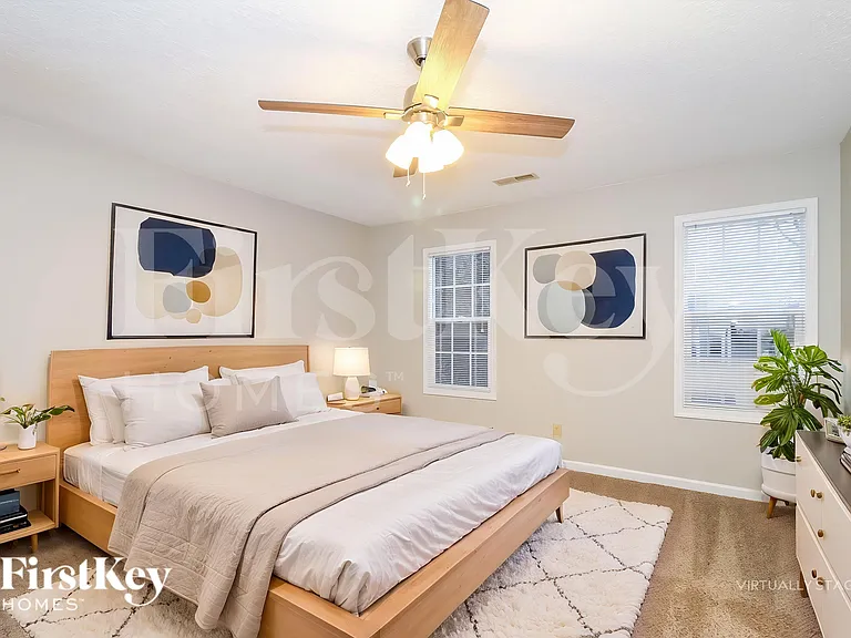 2055 Ardmore Village Ln — Photo 12
