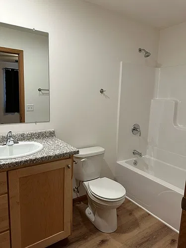 Floor plan Creek Ridge - 101 L...