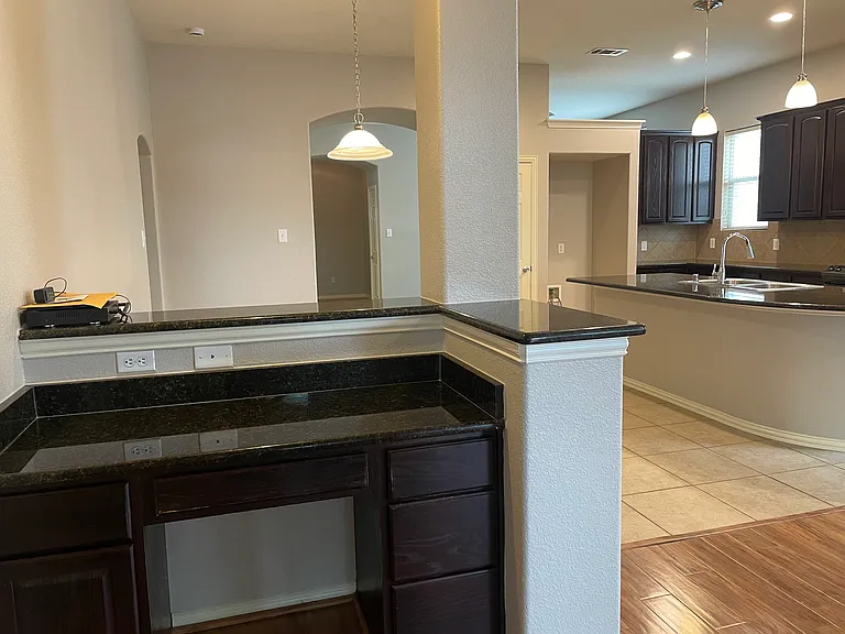 660 Payton Way — Photo 19