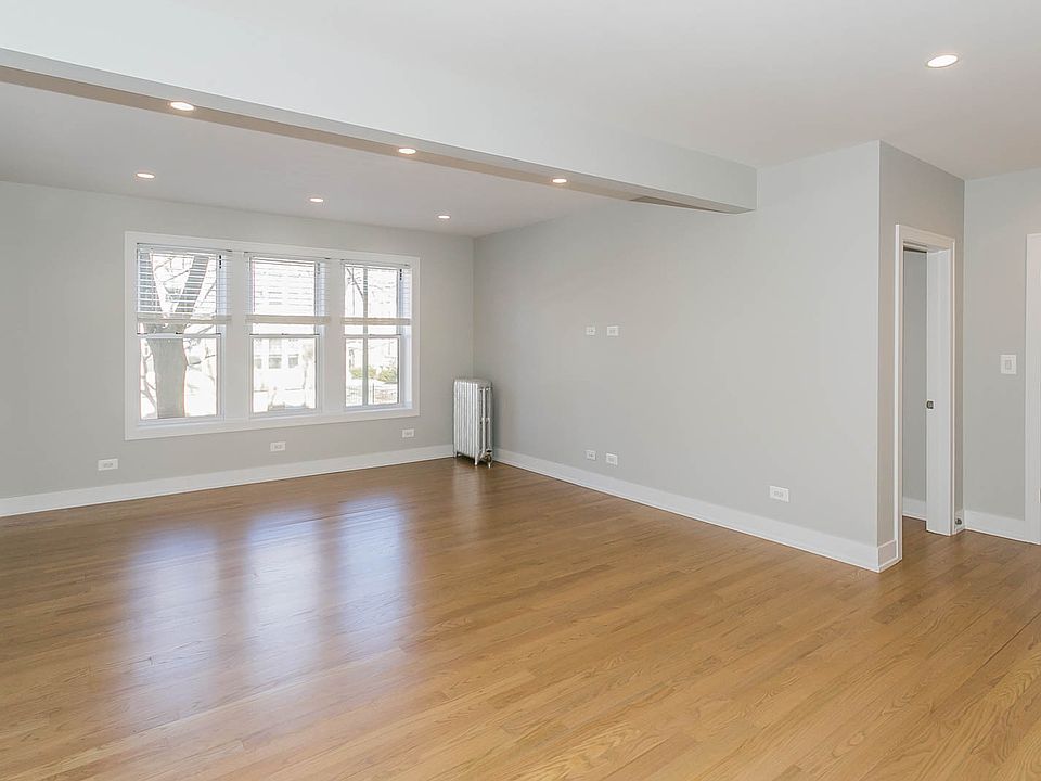 1st image of 1929 1/2 W Winona St #1