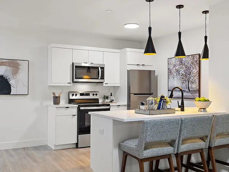 Market View Residences — Photo 1
