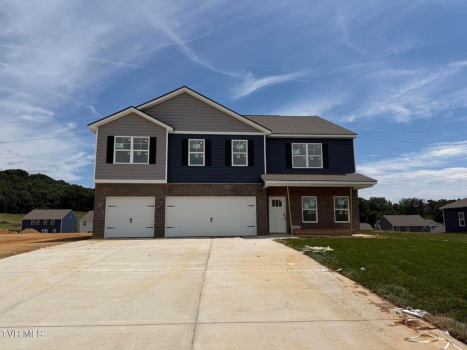 1st image of 527 Fieldcrest Rd