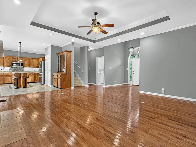 2410 Dunbar Rd — Photo 8