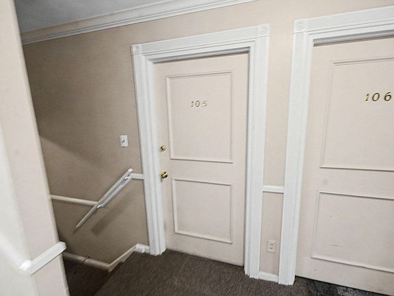 3rd image of 25749 Woodward Ave APT 105