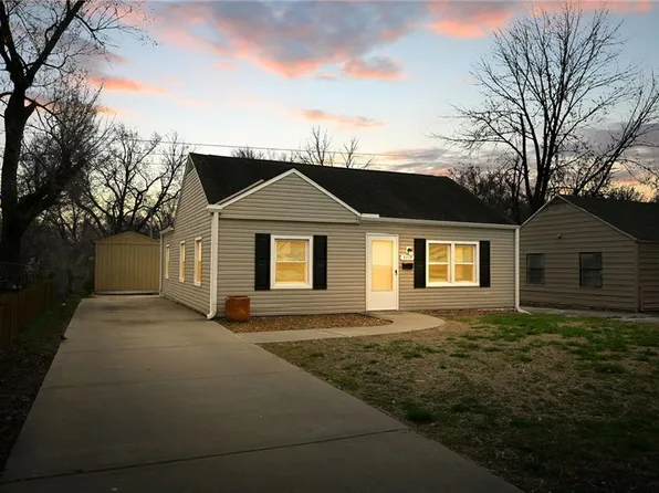 5117 Crest Dr, Kansas City, KS 66106