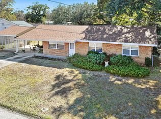 422 Demontluzin Avenue, Bay Saint Louis, MS 39520