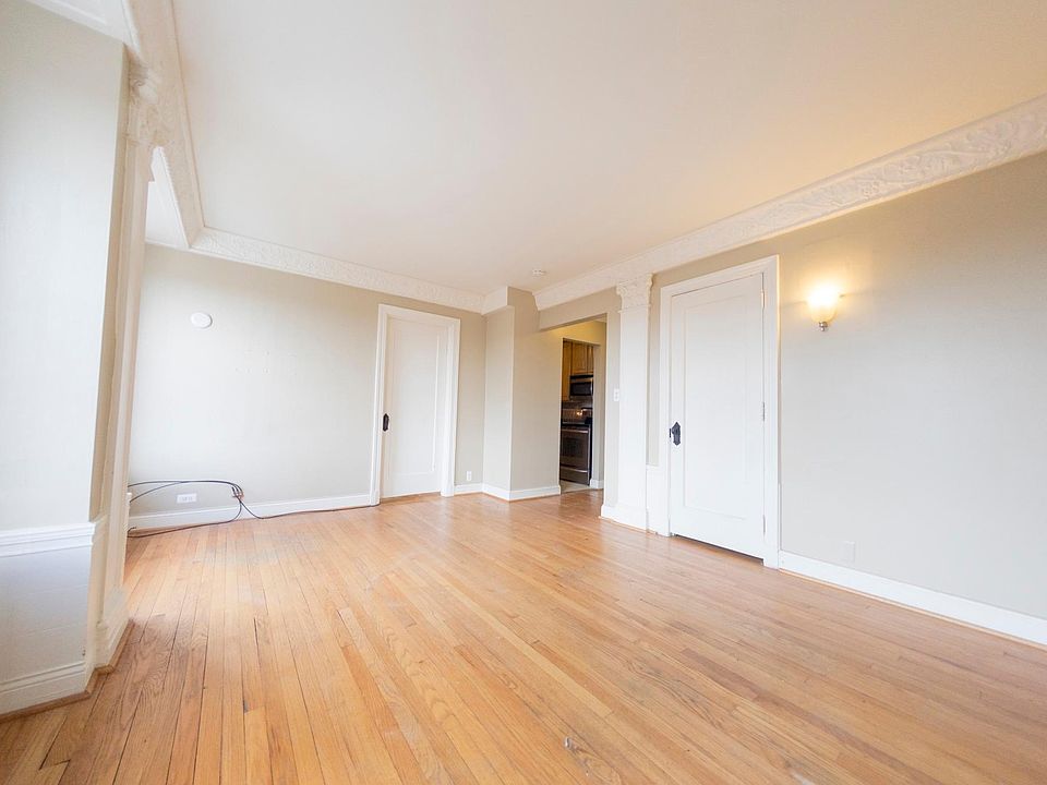 1st image of 15 E Kirby St APT 301