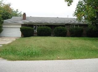 4032 S Meadowlark Dr, Springfield, MO 65807