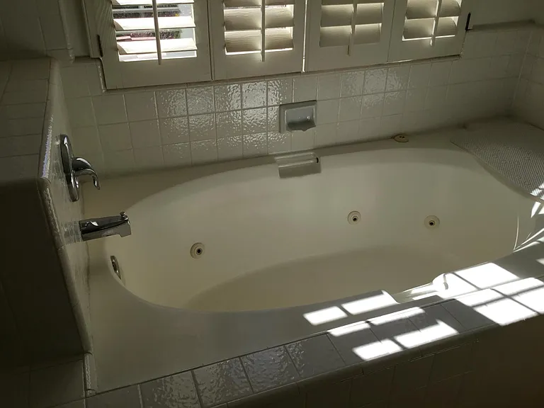 Jacuzzi