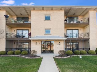 17001 Grissom Dr, Tinley Park, IL 60477