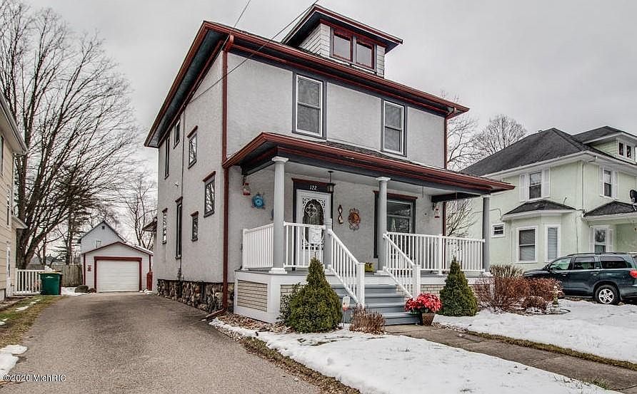 1st image of 122 Union St N