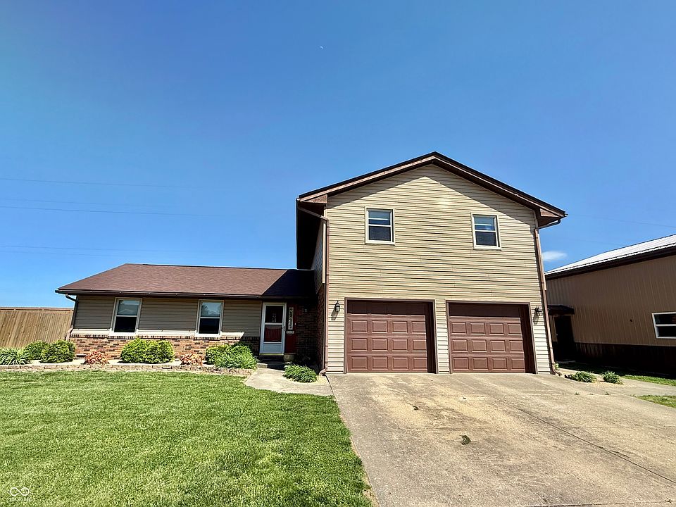 1st image of 415 Kelly Dr