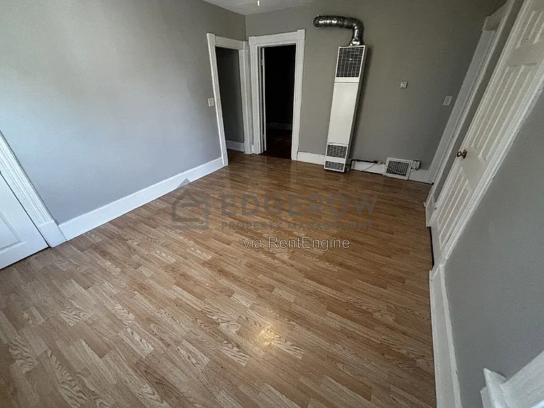 635 Lafayette Ave NE #2 — Photo 6