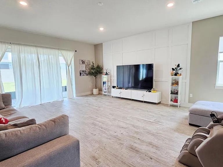 3190 Sailing Pier Ave — Photo 6