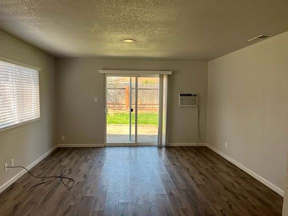2nd image of 1240 Morse Ave #756679EBB