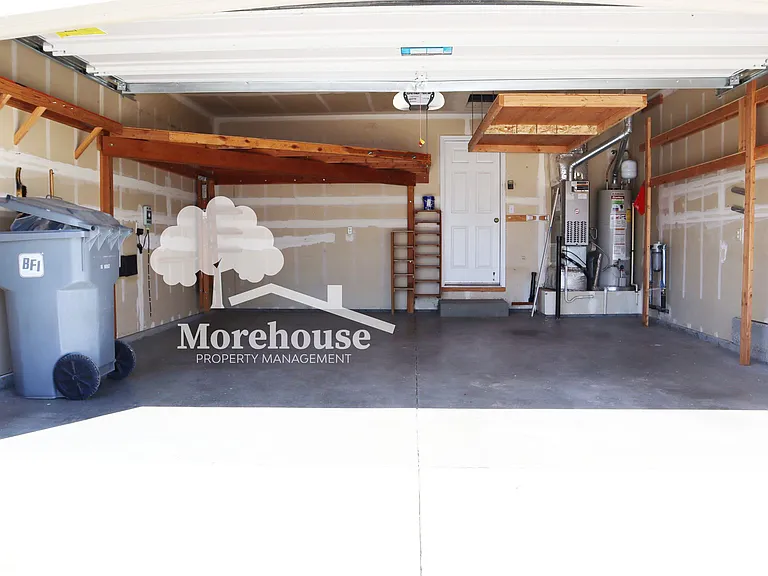 3919 Groveton St — Photo 22