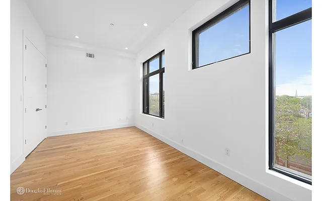 Rented by Douglas Elliman | media 33