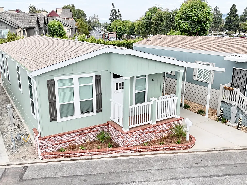 14352 Beach Blvd #16