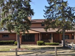 1120 N Stratford Rd, Prospect Heights, IL 60004