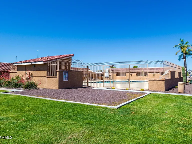 502 W Tonopah Dr #2 — Photo 24