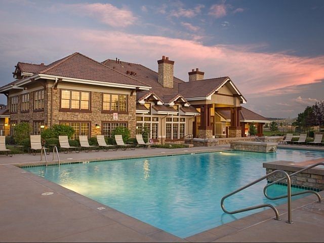 pool/clubhouse
