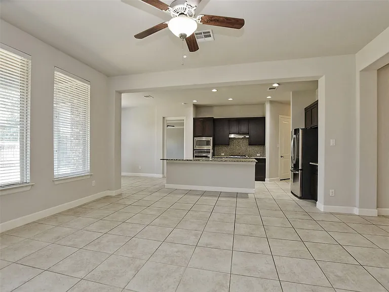 3009 Media Dr — Photo 6