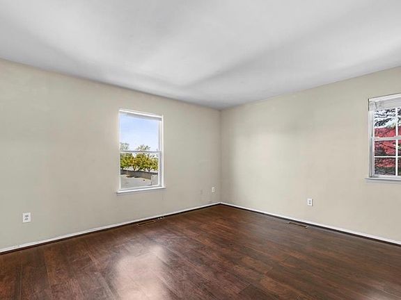 4th image of 22271 Atlantic Pointe #1