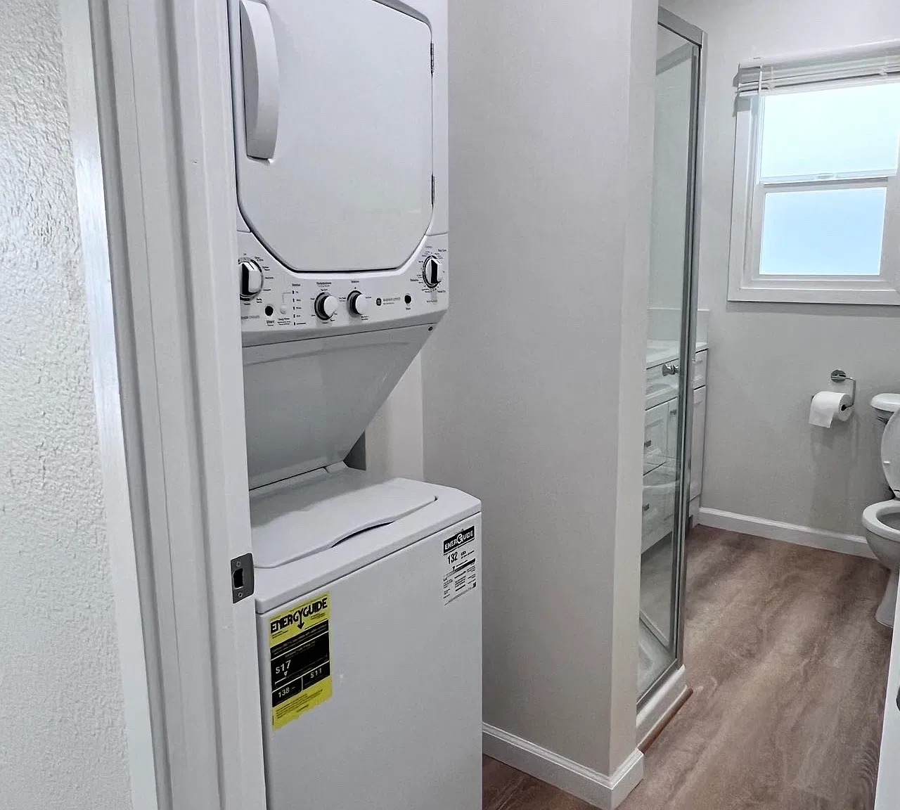 2 bed, 570 sqft, $2,900 — Photo 4