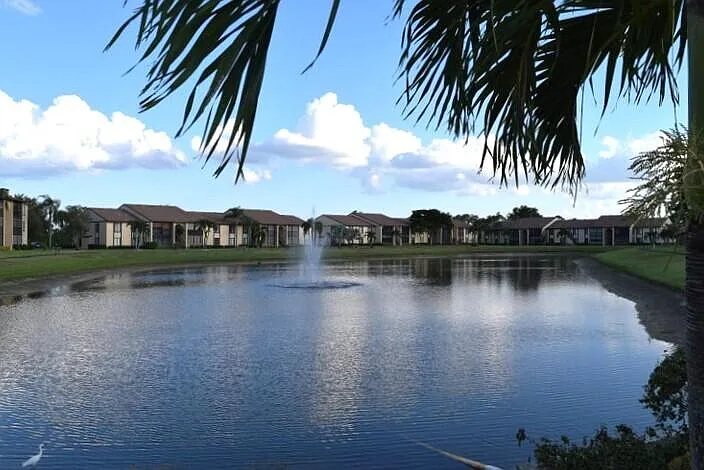 802 Sky Pine Way #F2 — Photo 14