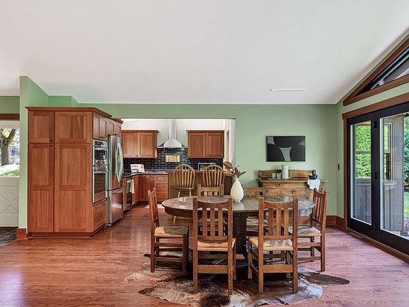 5th image of 5202 S Hill Dr