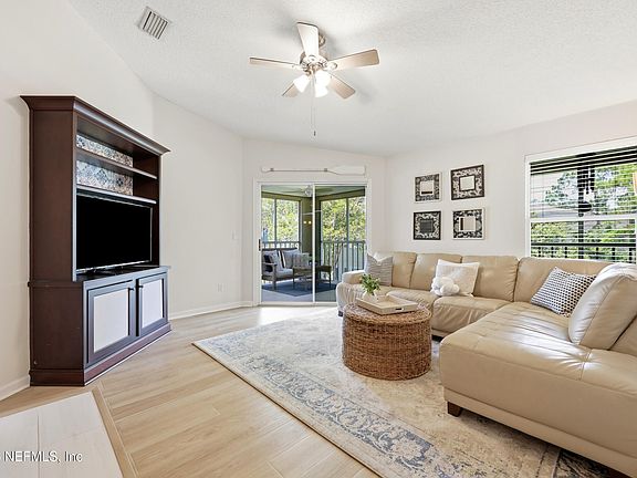 5th image of 700 IRONWOOD Drive #722