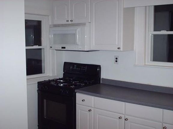 3rd image of 79 Chapman St #1