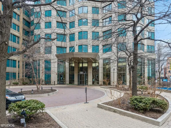 400 N Lasalle St #2801, Chicago, IL 60614