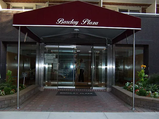 Sold by Lovett Realty, Inc. | media 21