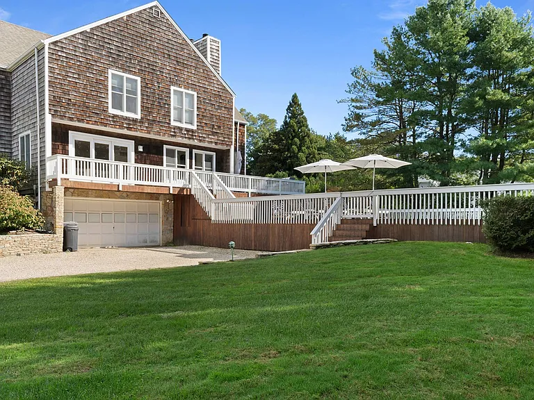59 N Captains Neck Ln — Photo 25