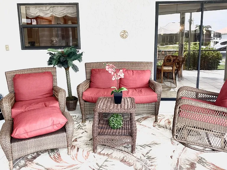 1064 Cimarron Dr — Photo 32