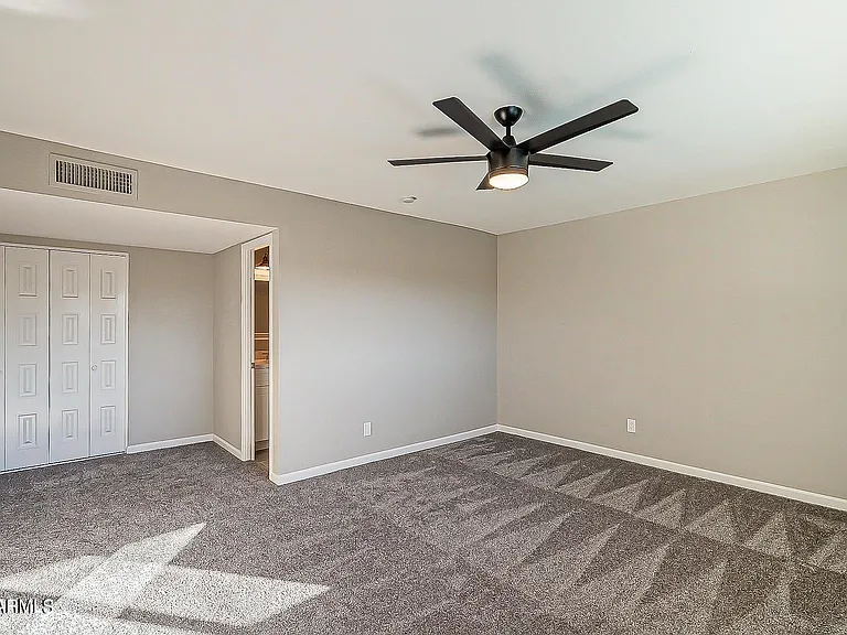 14008 N 52nd Ave — Photo 25