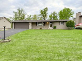 1663 Brandywine Ln, Dixon, IL 61021