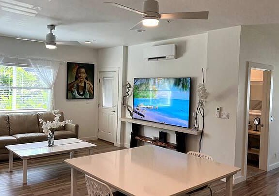 4th image of 75-154 Sarona Ln #100