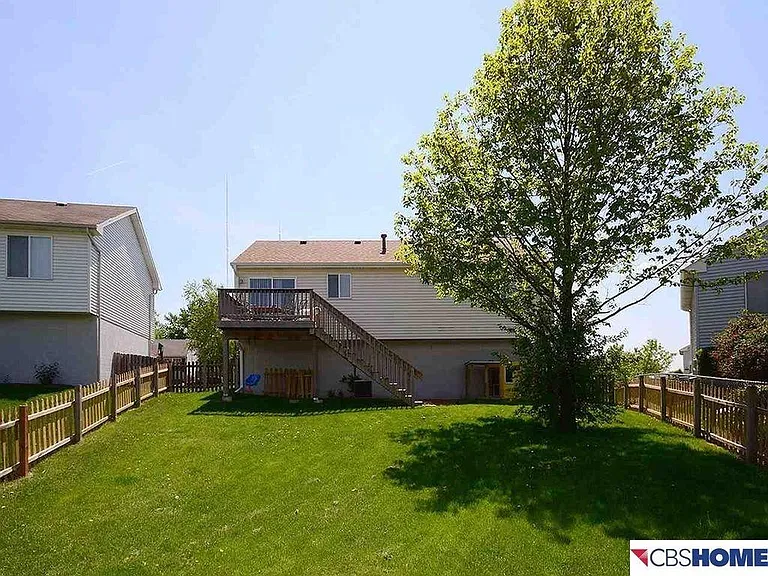 7916 Curtis Ave — Photo 9