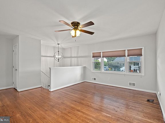 5th image of 1010 Big Baer Dr