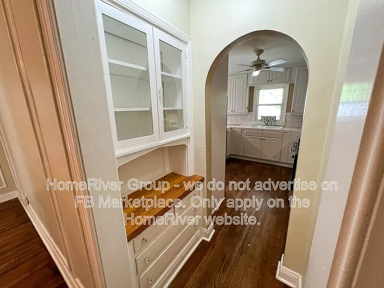 1531 E 20th St — Photo 23