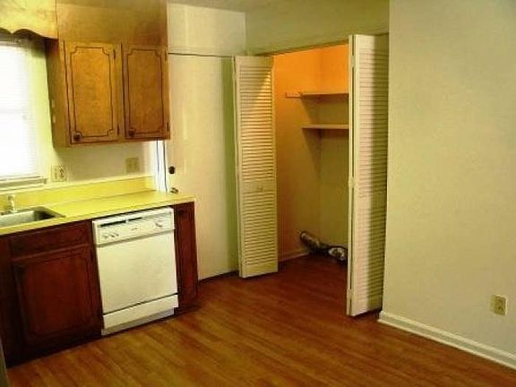 Washer Dryer Closet