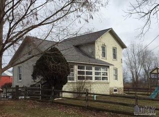 408 E Erie Rd, Temperance, MI 48182