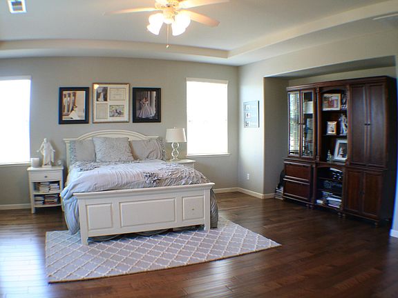 Master Bedroom 2 (1 of 5 bedrooms).
