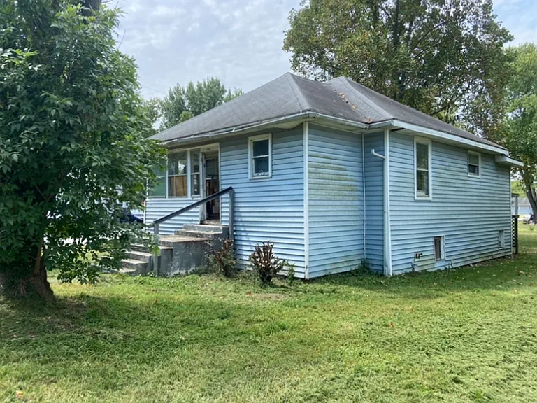 601 N Madison St — Photo 2