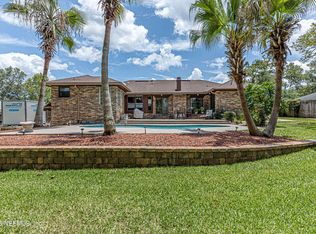 906 Lakeridge Dr, Orange Park, FL 32065